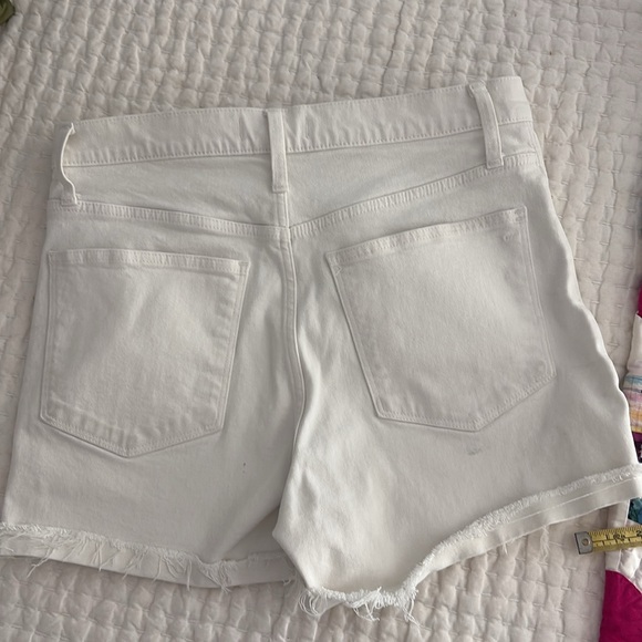 Madewell white denim shorts. Size 30 - Picture 7 of 12